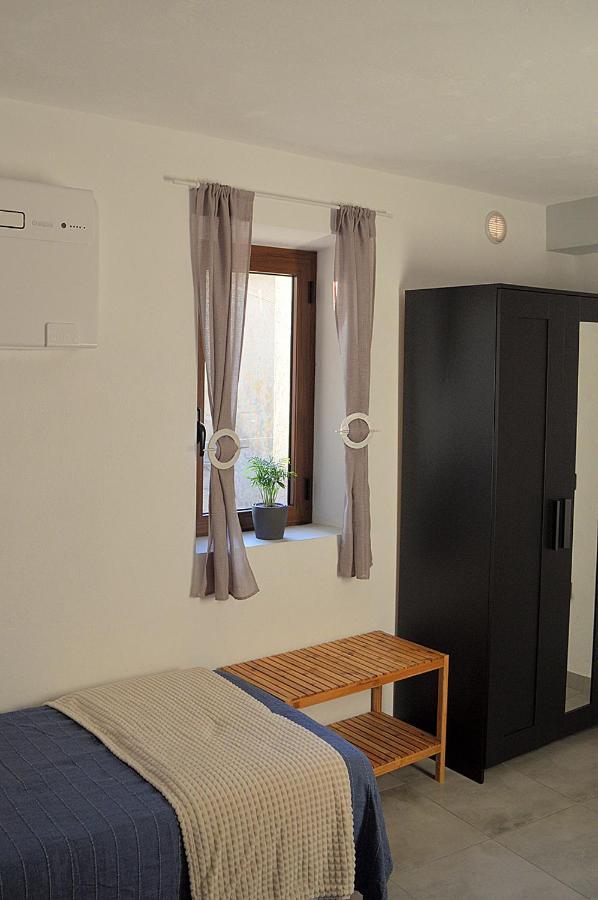 B&B Li Gutti Aieta Экстерьер фото